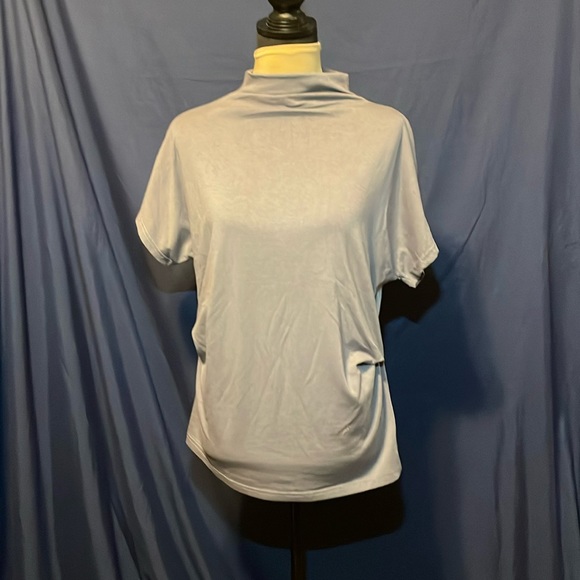 Roliyen Medium mock low turtleneck top - Picture 1 of 3